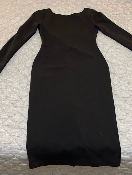 Lulus Dresses & Skirts - Lulu's Black Long-Sleeve Bodycon Midi Dress